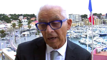 Les explications de Jean Montagnac, maire de Carry-le-Rouet.