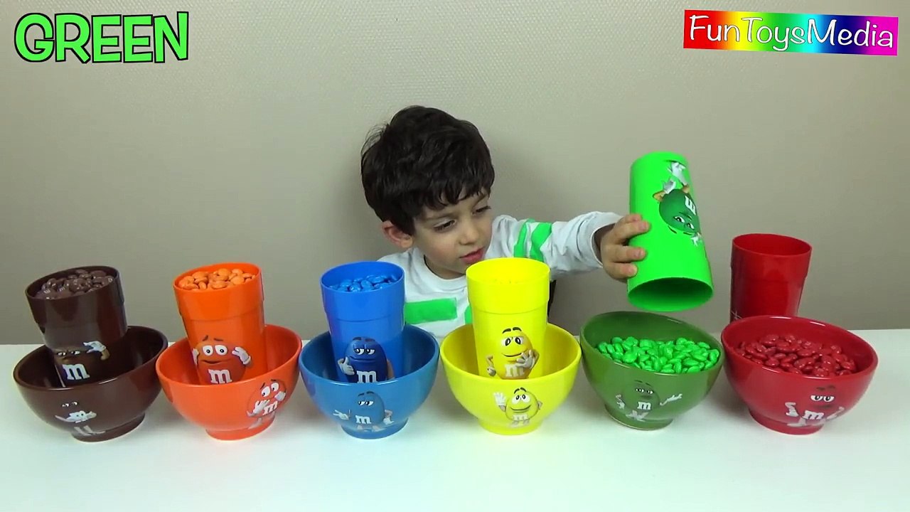 Learn Colors for Children and Toddlers with M&M Candy _ Learn Colours with Chocolate Smarties-QmuA2W4BKAc
