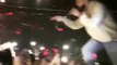Drake menace un homme qui tripote des spectatrices en plein concert