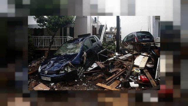 Греция: число жертв наводнений растет