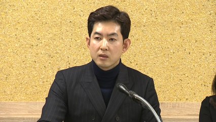 '땅콩 회항' 박창진, 대한항공에 소송..."일반 승무원 강등" / YTN