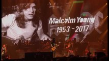Guns N' Roses, Foo Fighters, Alice Cooper... les hommages au guitariste d'AC/DC, Malcom Young, décédé
