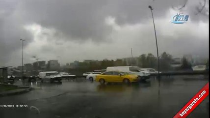 İstanbul’u bir anda kara bulutlar kapladı