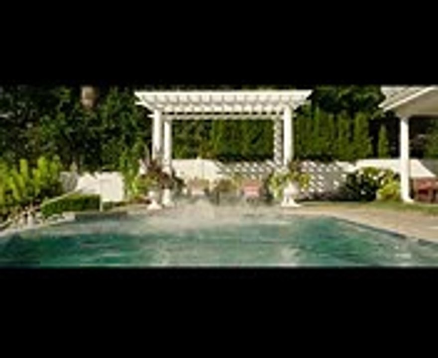 Tomato Red Trailer (2017) Julia Garner Thriller Movie