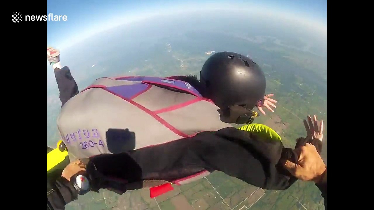 Skydiving student spins in the air like a top Dailymotion Video