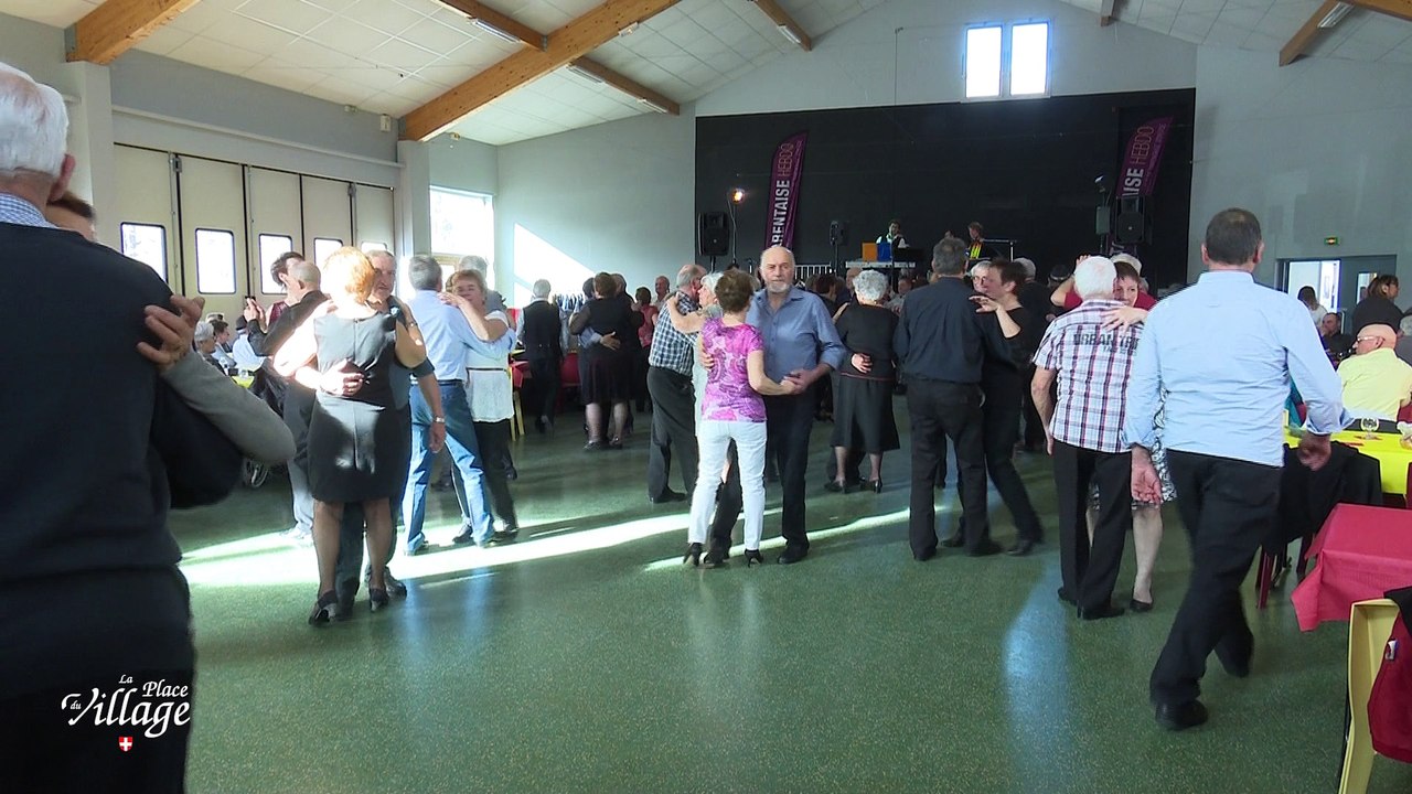 La Place du Village [S.1][E.43] Accordéon et chansons de montagne à Landry (Tarentaise)