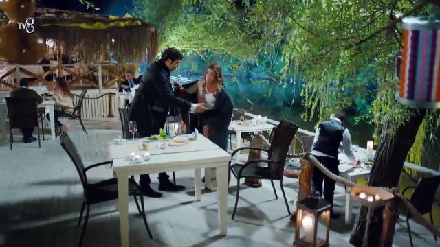 Kaçak Gelinler 15.Bölüm - Karakterden İsim Analizi Yapan Şebnem Gürsoy!