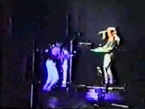 Depeche Mode - Behind The Wheel et Route 66 (live 90)