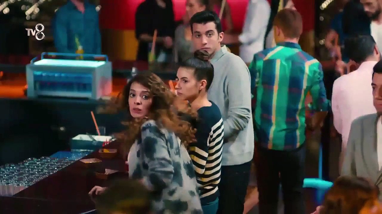 Kaçak Gelinler 18 Bölüm - Melek yüzlü şey...