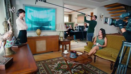 Kaçak Gelinler 20 Bölüm - Kainat’a destek olmaya gelen Can!