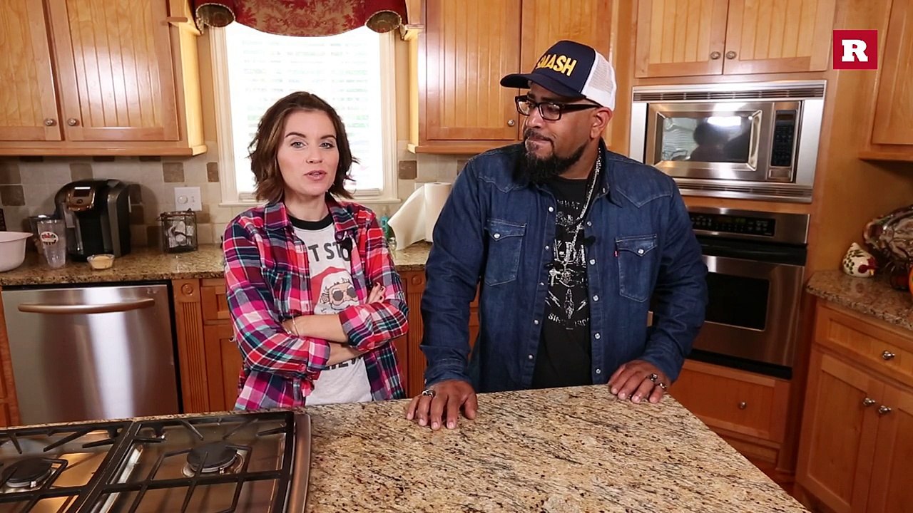 We are thankful for you with Elissa the Mom | Rare Life