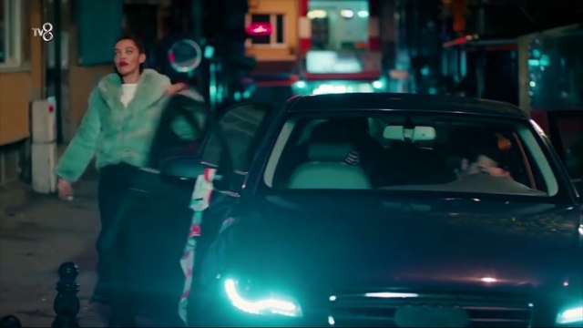 Kaçak Gelinler 26.Bölüm - Kaçak Gelinlerden Sokak Dansı!