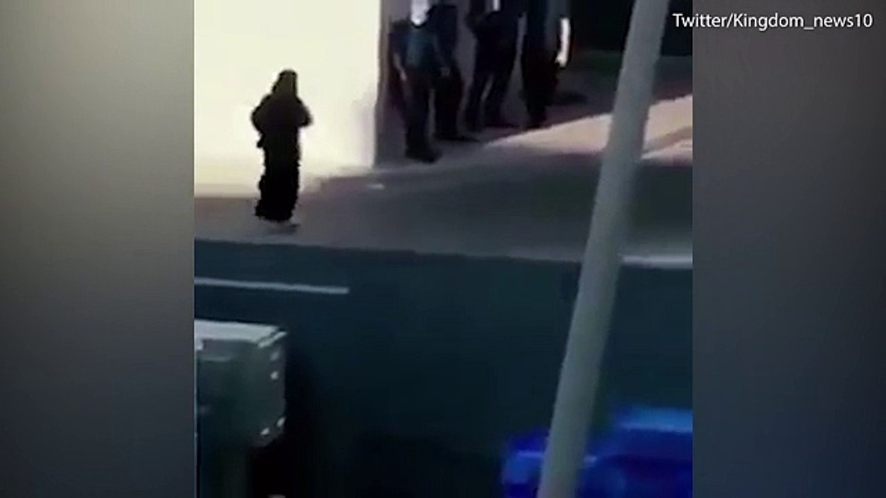 Saudi police arrest man for speaking to woman on his break D