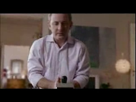 Pub - biere - heineken - le chat renverse l'urne