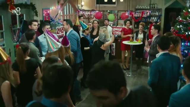 Kaçak Gelinler 27. Bölüm - Kaçak Gelinler yeni yıla mutlu giriyor!
