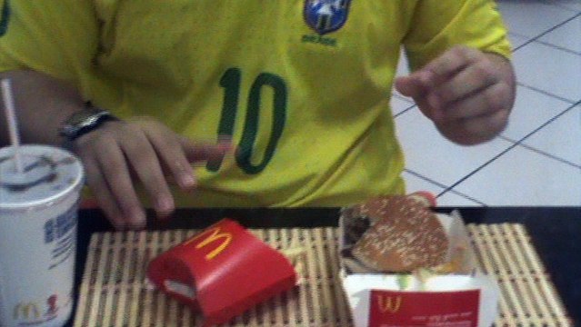 2013.07.12 (Elias Cunha) McDonald!