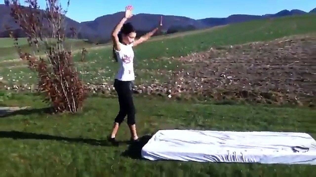 « Nom de Dieu le canapé à grand papa »