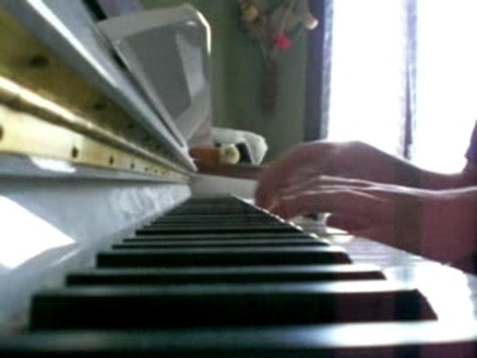 titanic piano