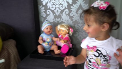 Funny Baby Gets M&M's IRL Learn Colors with Nursery Rhymes for Children and Toddlers-jbJNS8x8Rgc