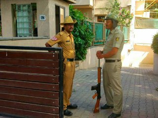 தீபிகாவின் தலைக்கு ரூ. 5 கோடி விலை... கொலை மிரட்டலால் போலீஸ் பாதுகாப்பு- வீடியோ