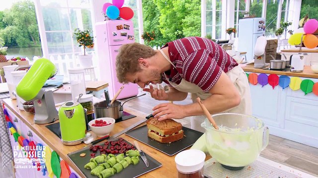 Ce soir, un candidat du Meilleur pâtissier sur M6 va préparer un gâteau d'anniversaire à un enfant - VIDEO
