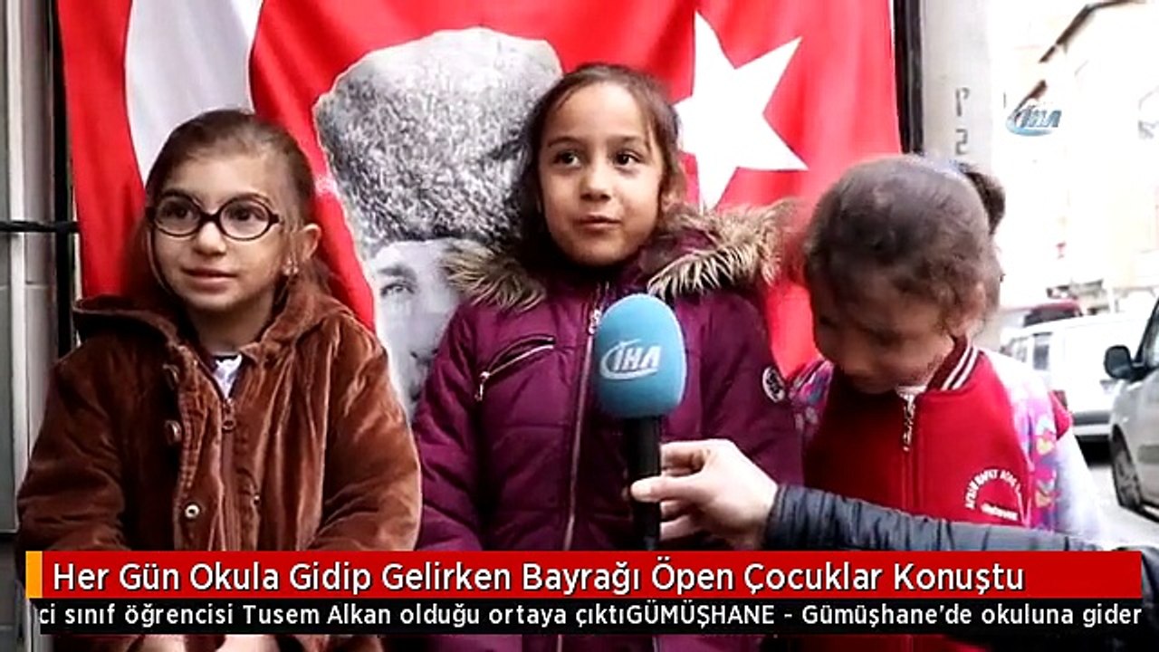 Her Gün Okula Gidip Gelirken Bayrağı Öpen Çocuklar Konuştu