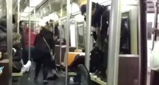 Metroda Fare Paniği Yaşandı! Çığlıklar Atarak Koltukların Üzerine Çıktılar