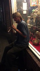 Vous n'auriez jamais cru qu'on pouvait produire de tels sons avec cette flûte qu'on a tous eu