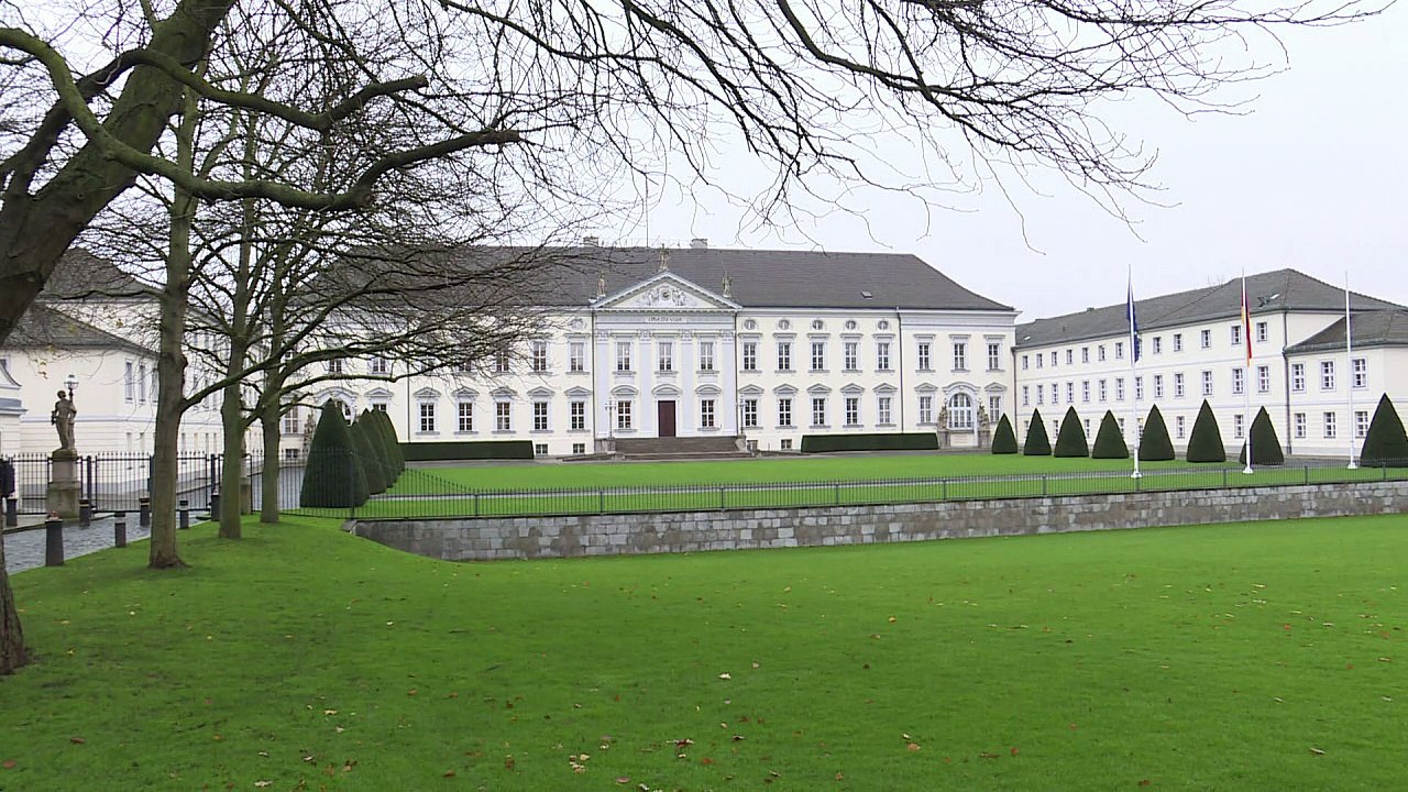 Steinmeier nimmt Grüne und FDP ins Gebet