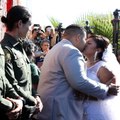 This couple got married at the border gate [Mic Archives]