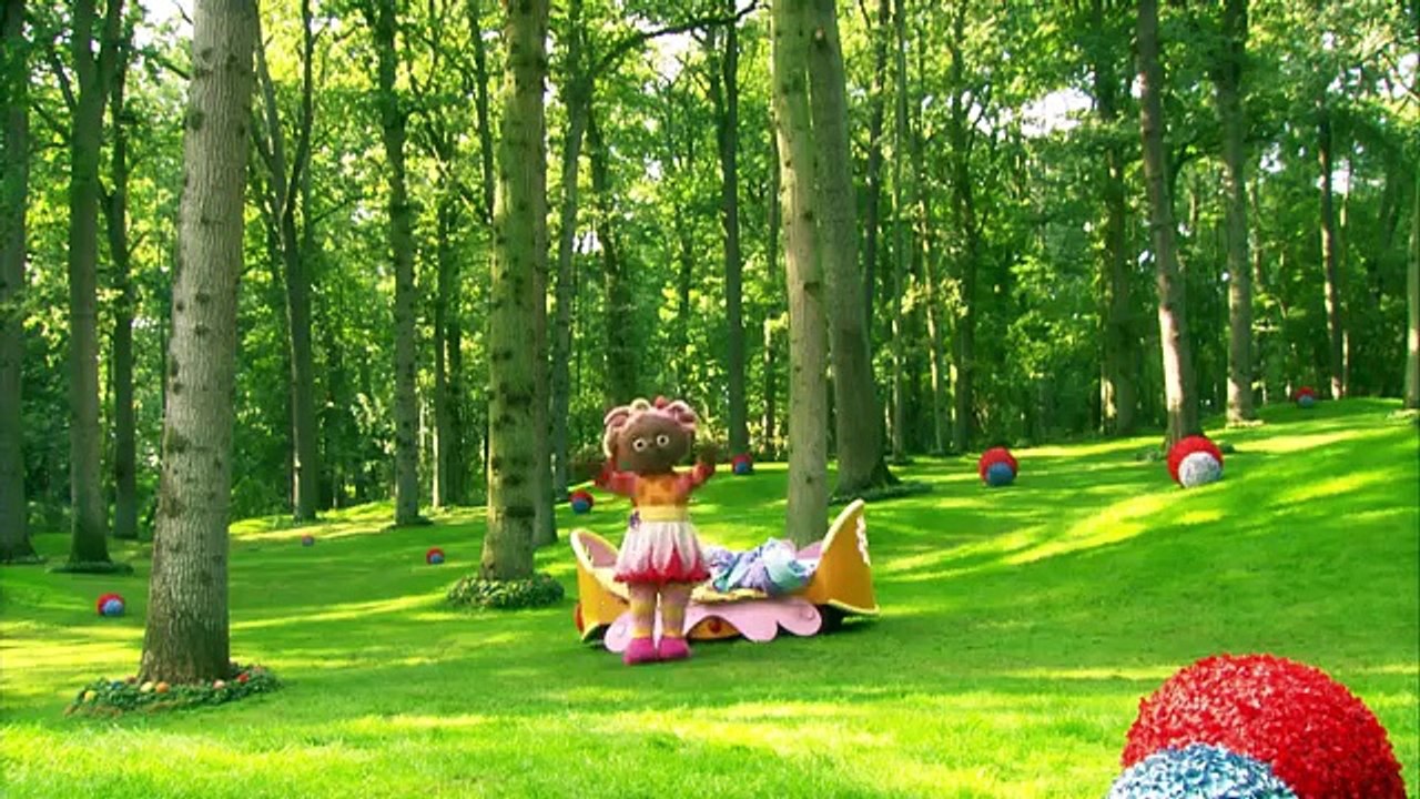 In the Night Garden 215 - The Pontipines Find Iggle Piggles Blanket | HD | Full Episode