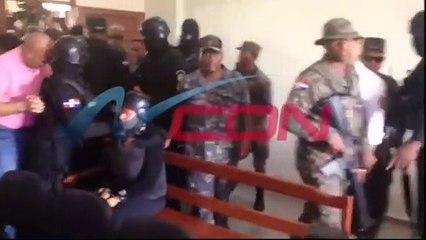 Padre de Emely enojado