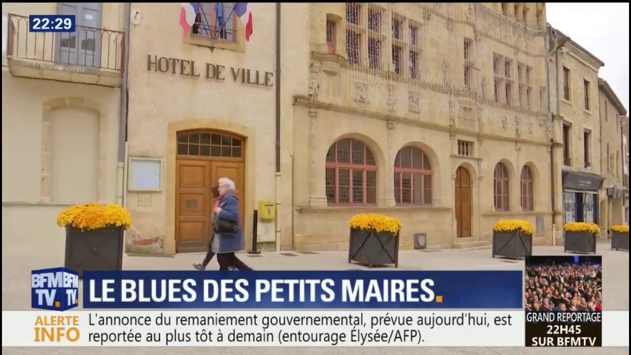 L'oeil de Salhia Brakhlia : La visite de l'Elysée par Brigitte Macron. c'est ici !