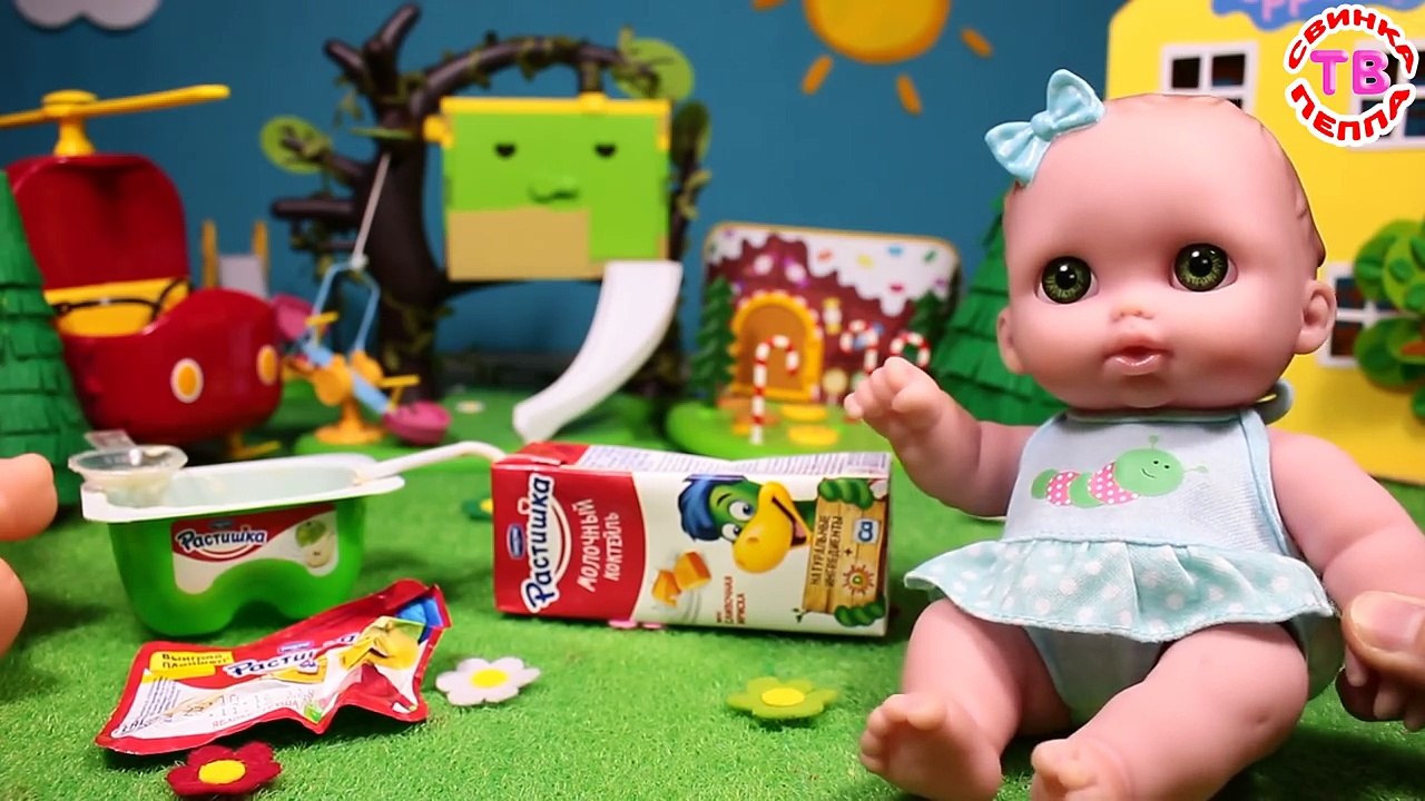 Куклы Пупсики ДЕЛАЕМ КЛИЗМУ Доктор видео с куклами какает в горшок Дочка-матери Видео для девочек