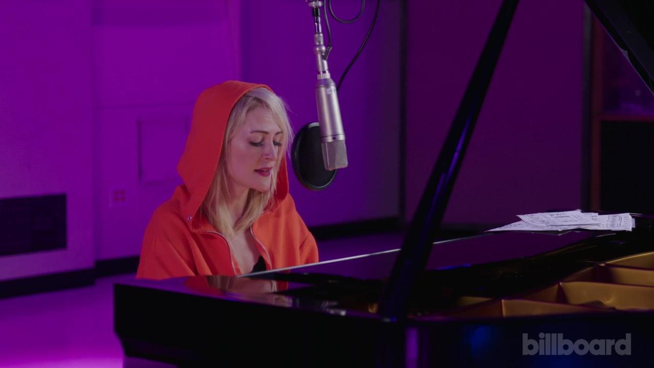 Emily Haines of Metric Performs "Nihilist Abyss" | In Studio