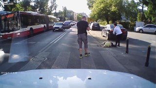 Suicide, insurance scam, or just stupid. Kid runs into traffic and gets hit.