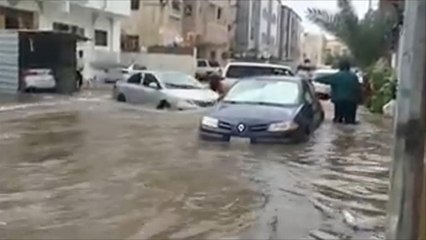 السيول تغمر جدة واستياء من تكرار الظاهرة
