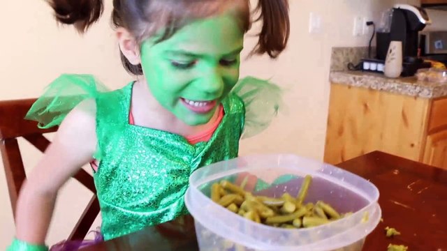 Bad Baby Hulk vs Hulk Girl vs Wonder Woman & Scream - Food Fight _ Real Life Superhero Movie | Superheroes | Spiderman | Superman | Frozen Elsa | Joker