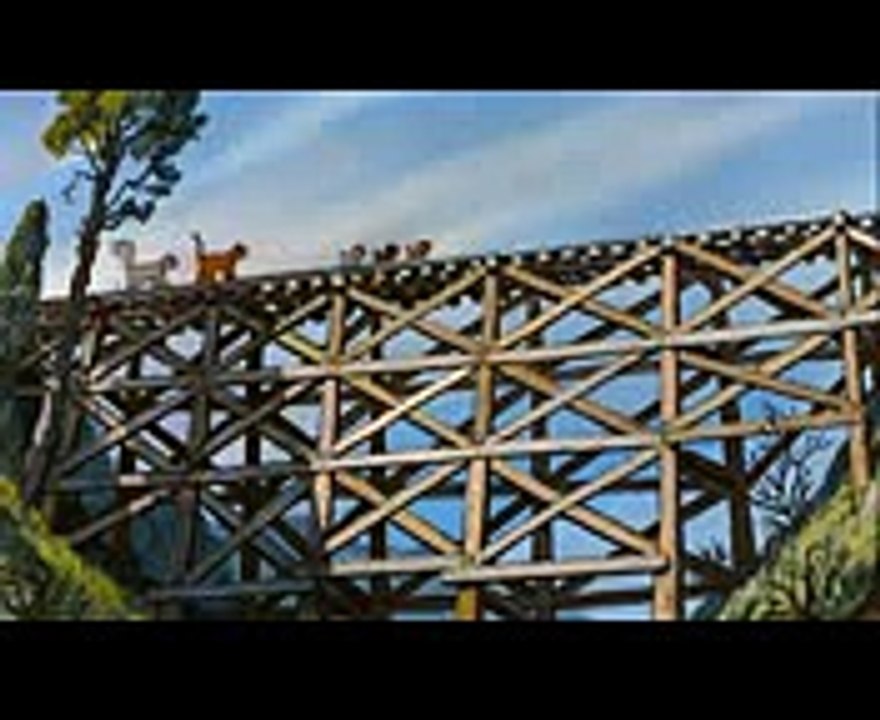 Cena do filme Da Disney os Aristogatas thomas salva marie em PT BR