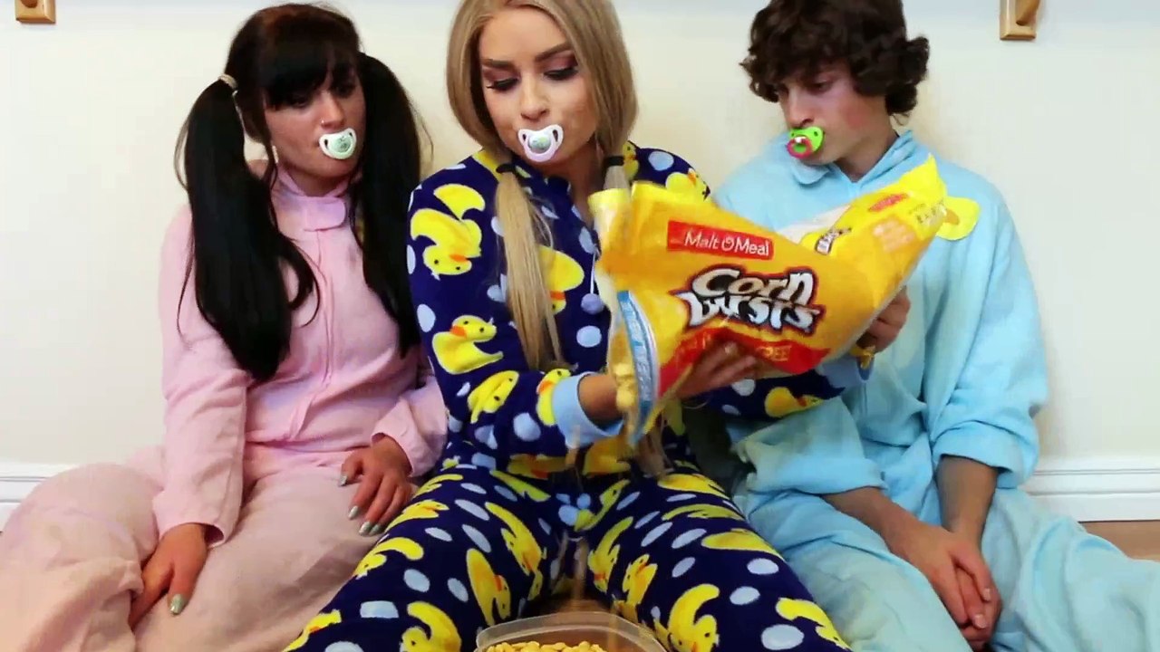 3 Bad Babies Victoria Annabelle Real Life Food Fight Freak Daddy Toy Freaks | Superheroes | Spiderman | Superman | Frozen Elsa | Joker