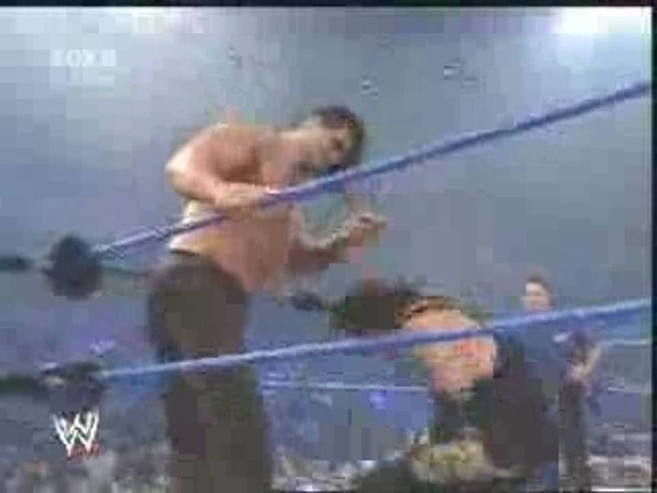 The Undertaker vs The Great Khali  11/09/2007