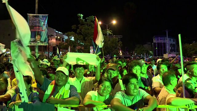 Bolivianos piden que Evo Morales pueda presentarse a reelección