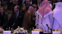 Facções da oposição síria se reúnem na Arábia Saudita