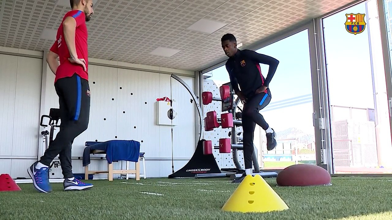 Dembélé_continues_rehab_at_Ciutat_Esportiva