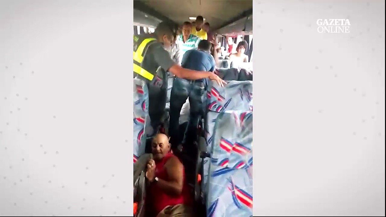 Internauta registra momentos depois da troca de tiros em ônibus