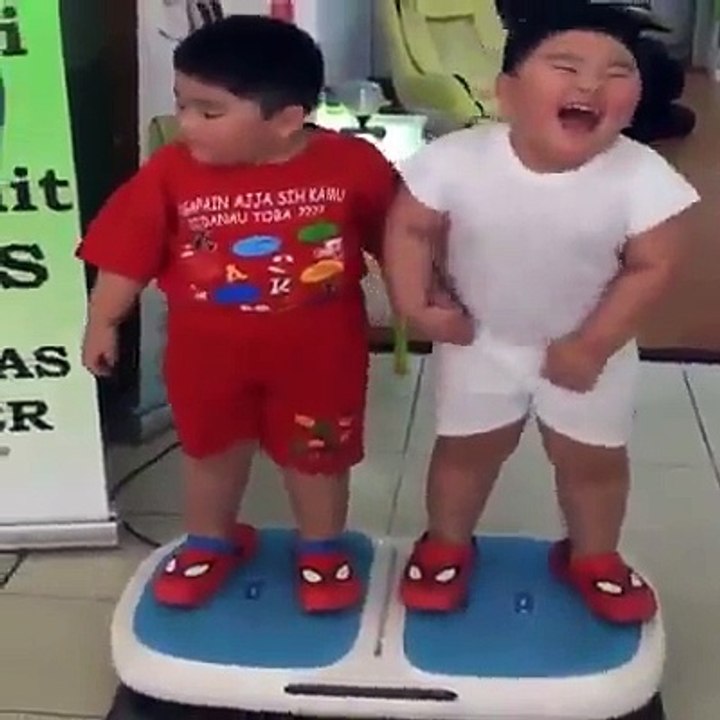 TWINS BOYS IN VERY FUNNY MOOD JUMPING