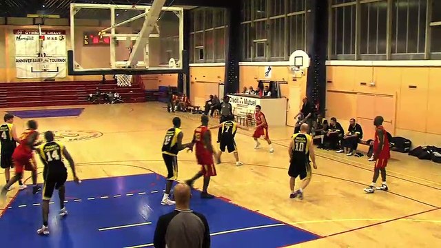Basket-ball. N3M. Martigues 86 / 59 Tarascon