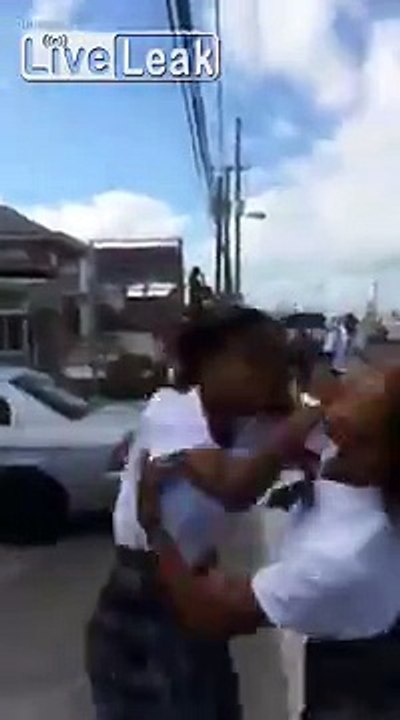 SCHOOL GIRLS GET IN A BRAWL, UNTIL THE GUARD COMES TO CLEAN HOUSE