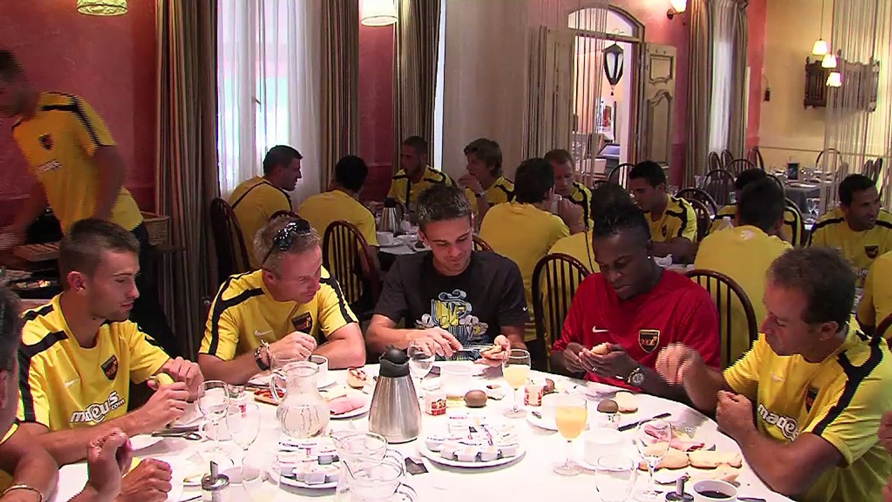 Maritima dans l'intimité du FC Martigues à Nîmes (vidéo)