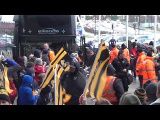 Wasps' fans shrug off gales to welcome team bus